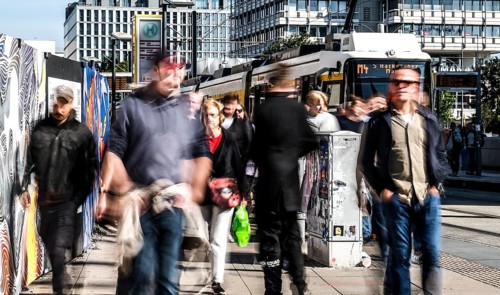 A long exposure shows people at a tram stop at Alexanderplatz, Berlin, 27/09/2025, Berlin, Berlin,