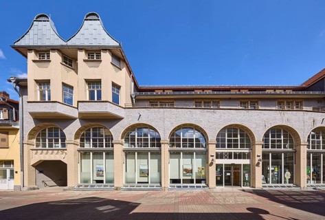 Town hall, town office, town administration, tourist information, building, facade with shop