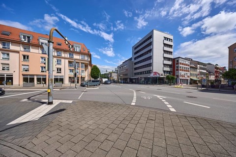 Building, general architecture, traffic light crossing, cycle path, road markings, pavement, access