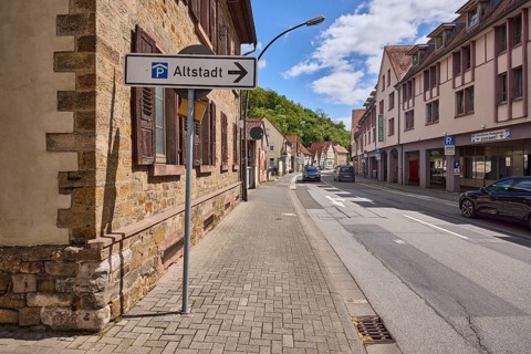 Underground car park Altstadt, street, general architecture, signpost to car park, parking lane
