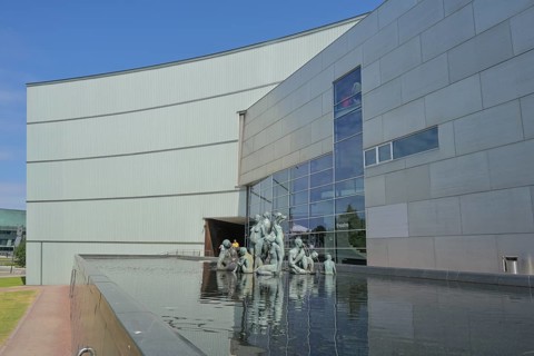 Fountain, art installation by Nina Beier, Women and Children, Museum of Contemporary Art Kiasma,
