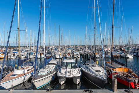 Olympic harbour Schilksee, Olympic Games 1972, sailing yachts at the jetty, ship masts, sunshine,