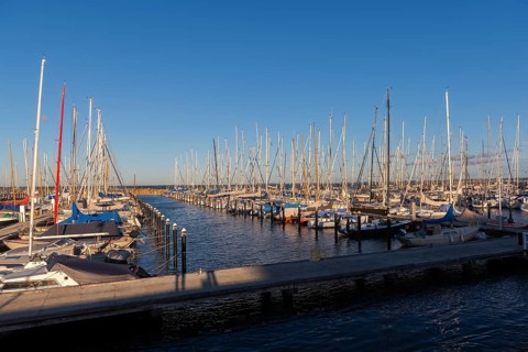 Olympic harbour Schilksee, Olympic Games 1972, sailing yachts at the jetty, ship masts in a row,