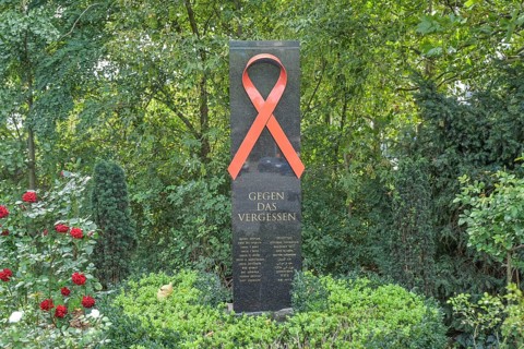 International Stele against Forgetting AIDS Victims, An der Urania, Schöneberg,