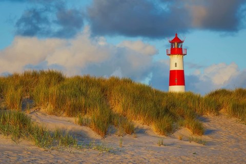 The Lister lighthouse at Ellenbogen, morning light, morning mood, dune, North Sea island, Sylt