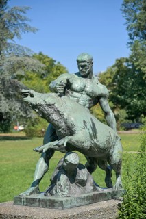 Hercules and the Erymanthian Boar, Lützowplatz, Tiergarten, Berlin, Germany