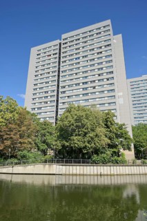 Residential building, high-rise building, Fischerinsel, Spreekanal, Mitte, Berlin, Germany