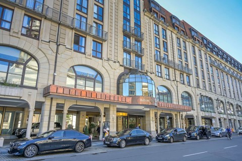 Hotel Hilton am Gendarmenmarkt, Anton-Wilhelm-Amo-Straße, Mitte, Berlin, Germany