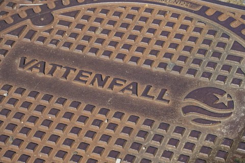 Logo Vattenfall, manhole cover, Berlin, Germany