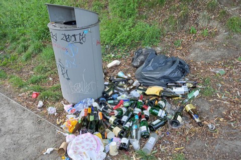 Dirty corner, waste glass, rubbish bin, Berlin, Germany
