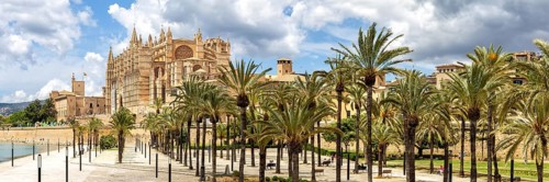 Cathedral Church Catedral de Palma de Majorca La Seu Panorama in Palma de Majorca, Spain