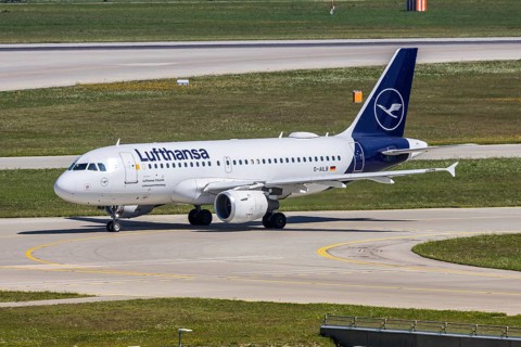 A Lufthansa Airbus A319 aircraft with the registration D-AILB at Munich Airport, Germany