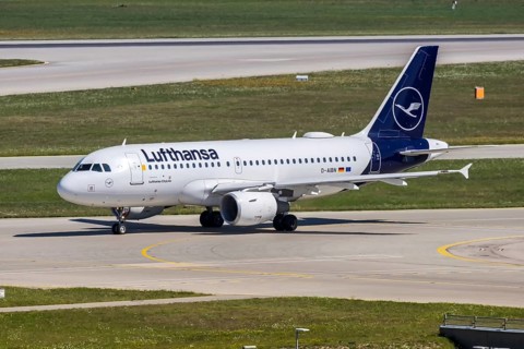 A Lufthansa Airbus A319 aircraft with the registration D-AIBN at Munich Airport, Germany