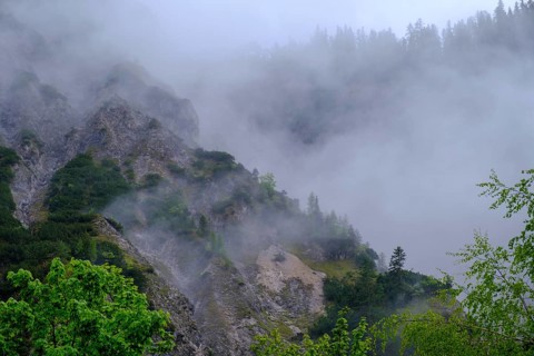 Fog, rain clouds between rocks, Gramai Alm, Karwendel, near Pertisau, Tyrol, Austria
