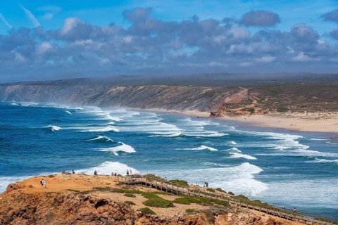 Praia da Bordeira beach, near Carrapateira, popular with surfers, wave riders, rocky coast, steep