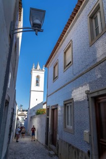Old town alleys, Rua Galeria, Church Igreja da Misericórdia, Church of Mercy, Church Art Museum, in