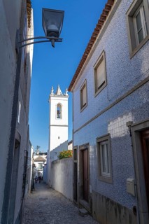 Old town alleys, Rua Galeria, Church Igreja da Misericórdia, Church of Mercy, Church Art Museum, in