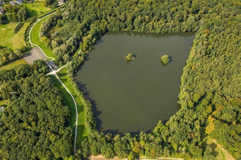 Aerial view, Rotbachsee in the forest, Oberlohberg, Dinslaken, Ruhr area, North Rhine-Westphalia,