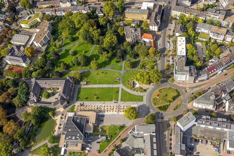 Aerial view, municipal park, Dinslaken Castle and Palace, Kathrin-Türks-Halle theatre, green