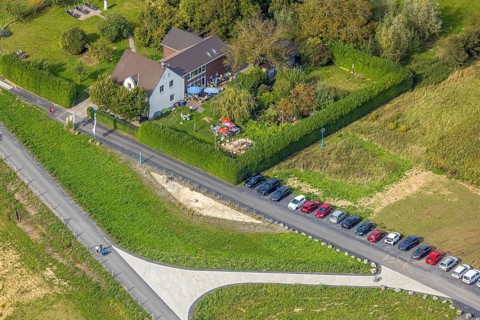 Aerial view, Hof Emschermündung Cafe and Gastronomy, car park street Am Hagelkreuz am Fluss Emcher,