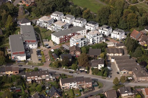 Aerial view, new multi-generational housing estate Högemannshof, single-family houses and apartment