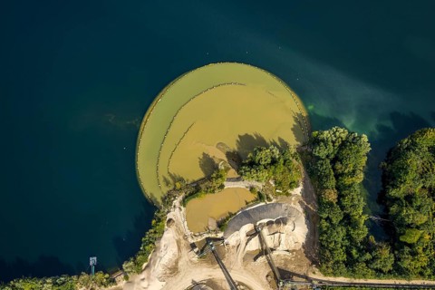 Aerial view, gravel works Hünxe at the Tenderingssee, Bruckhausen, Hünxe, Ruhr area, North