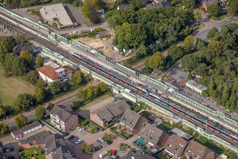 Aerial view, Voerde main station, construction site Steinstraße bridge, construction site