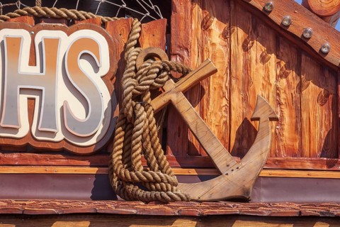 Anchor as decoration at the Bremer Osterwiese folk festival, Bürgerweide, Bremen, Germany