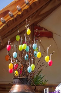 Colourful Easter eggs, decoration at the Bremer Osterwiese folk festival, Bürgerweide, Bremen,