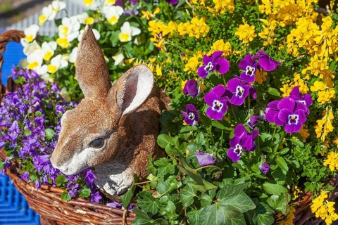 Easter bunny with flowers, decoration, figure at the Bremen Easter Fair, Bürgerweide, Bremen,