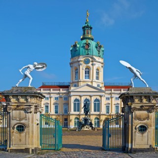 Charlottenburg Palace, city side on Spanndauer Damm with the Borghese fencers and courtyard of