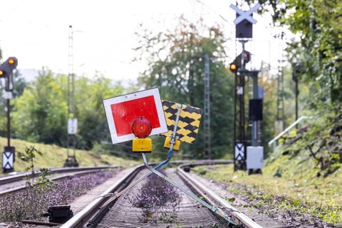 Track closed. The signal is called Sh2 (protective stop) . The stop sign is placed in front of