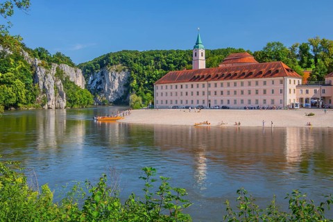 Danube bank with view of Weltenburg monastery in front of the Danube breakthrough, Kelheim, Danube