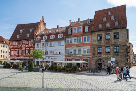 Historic buildings on the market square, Coburg, Upper Franconia, Franconia, Bavaria, Germany