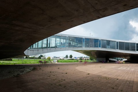 Rolex Learning Centre, SANAA architects, École polytechnique fédérale de Lausanne, EPFL, Lausanne,