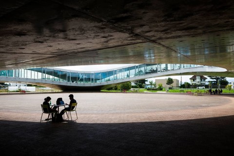 Rolex Learning Centre, SANAA architects, École polytechnique fédérale de Lausanne, EPFL, Lausanne,