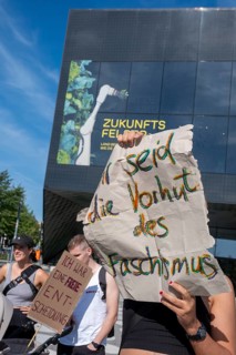 Germany, Berlin, 20/09/2025, Protests against the March for Life demanding the abolition of