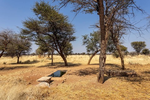 Outjo is a quiet Namibian town surrounded by savannas and hills, with dry sunny nature and calm