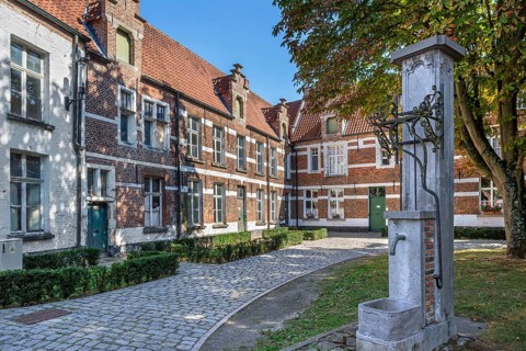 17th century beguines' houses in the Sint-Alexiusbegijnhof, Saint Alexius beguinage in the city