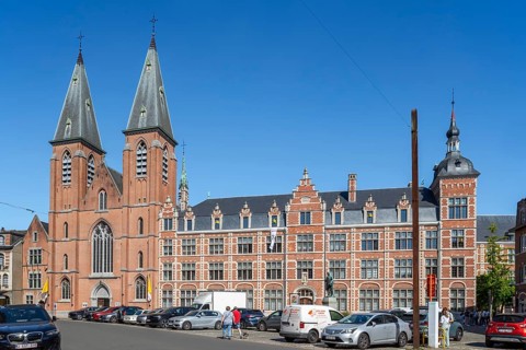 Neo-Gothic Benedictine Basilica of St. Peter and St. Paul, Sint-Pieter en Paulusbasiliek in the