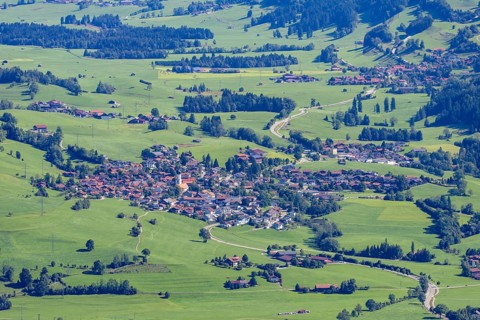 Panorama from Mittagberg, 1451m, into the Upper Illertal with the municipality of Rettenberg,