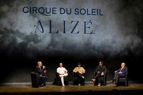 Vlnr: Thomas Steinberg (presenter), Raphäl Navarro and Valentine Losseau (authors), Fabrice Becker