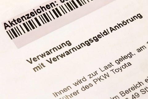 Close-up of a warning for incorrect parking