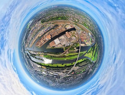 Aerial view, Duisburg-Ruhrort harbour with oil island, coal island and scrap island, A59 motorway,