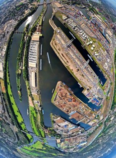 Aerial view, Duisburg-Ruhrort harbour with oil island, coal island and scrap island, A59 motorway,