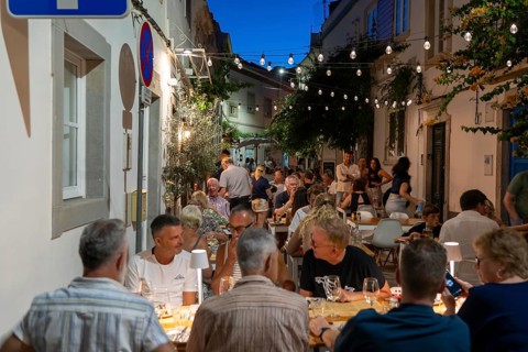 Gastronomy, restaurants in Tavira, old town, partly streets, alleys are closed and serve as