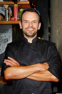 Chef Steffen Henssler at the presentation of his new cookbook HENSSLERS SCHNELLE NUMMER - mornings,