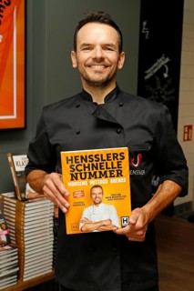 Chef Steffen Henssler at the presentation of his new cookbook HENSSLERS SCHNELLE NUMMER - mornings,