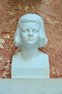 Marble bust of Sophie Scholl against a reddish background, Walhalla, Donaustauf, Regensburg,