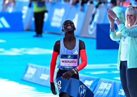 Rosemary Wanjiru is the fastest woman at the 51st Berlin Marathon. The Kenyan wins the Berlin